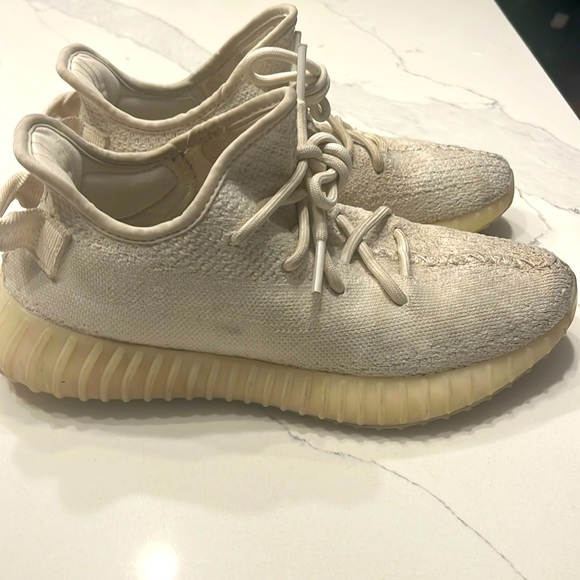 Yeezy Boost Triple Cream/White Sneakers - Picture 1 of 2